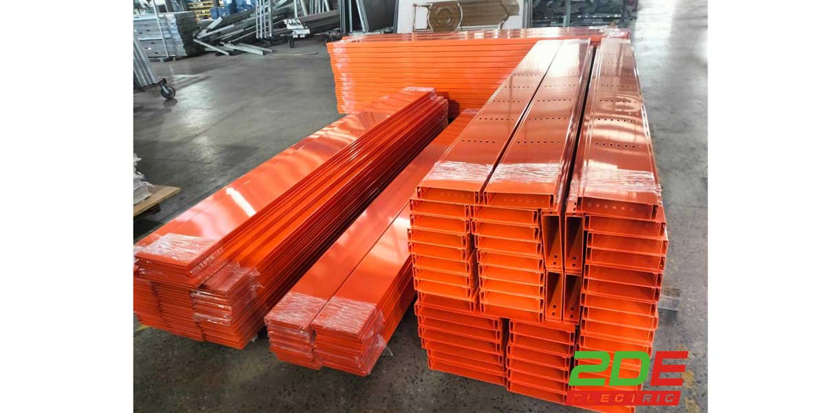 gia-cong-thang-mang-cap-tai-xuong